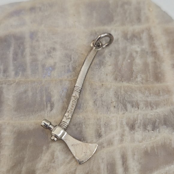 Sterling Silver Peace Pipe Tomahawk Pendant Necklace Handmade Native American - Picture 2 of 6